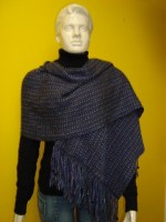 Xale Roxo tecido em tear manual de pedal